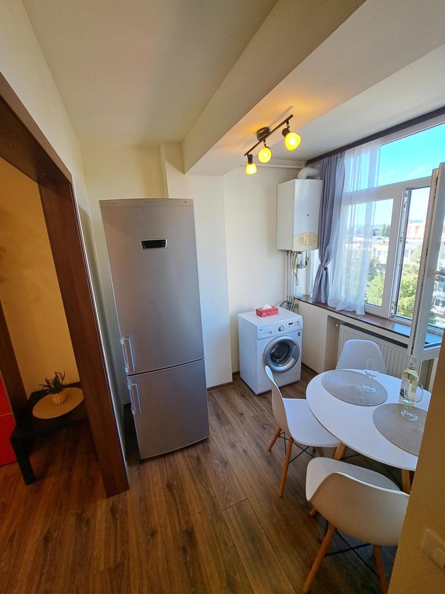 Garsoniera Cocheta Apartment Brasov Exterior photo